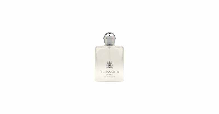 Trussardi Donna Perfume Review: A Refined Floral Amber Fragrance for Women