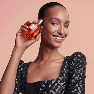 Flowerbomb Tiger Lily by Viktor&Rolf: An Exotic Fragrance for Women