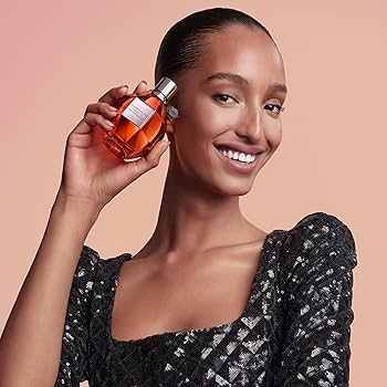Flowerbomb Tiger Lily by Viktor&Rolf: An Exotic Fragrance for Women