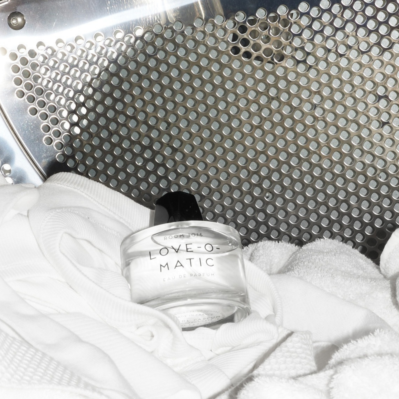 Love-O-Matic: A Refreshing Fragrance for Both Men and Women