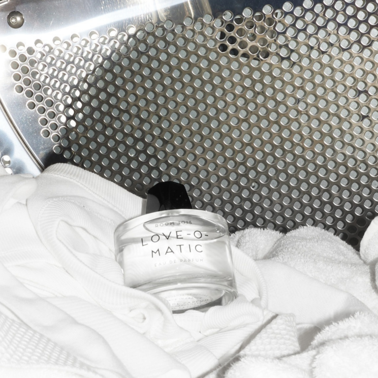 Love-O-Matic: A Refreshing Fragrance for Both Men and Women