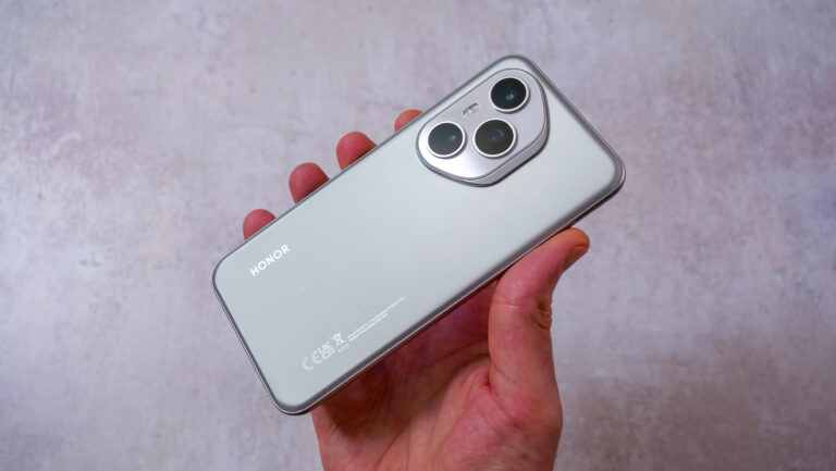 Nubia Z80 Ultra Review: The Ultimate Camera Smartphone for 2025