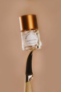 # **Peach’s Revenge by Sarah Baker Perfumes: A Deep Dive into Modern Floral-Fruity Gourmand Mastery**