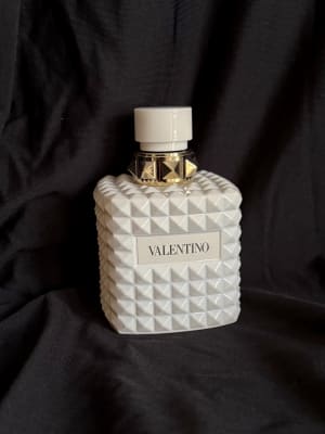 Valentino Donna Born in Roma Ivory: A Comprehensive Guide to This Luxurious Fragrance